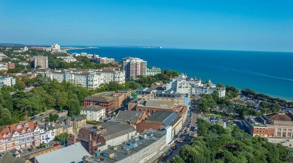 Flat-C, 4 Adults, 20 Mins To Beach, Netflix, Wifi, Sleeps 4 Adults Bournemouth Exterior foto